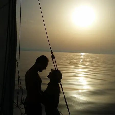 Holiday home Boat & Sleep Ehoa Formula