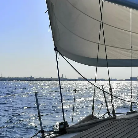 Holiday home Boat & Sleep Ehoa Formula *