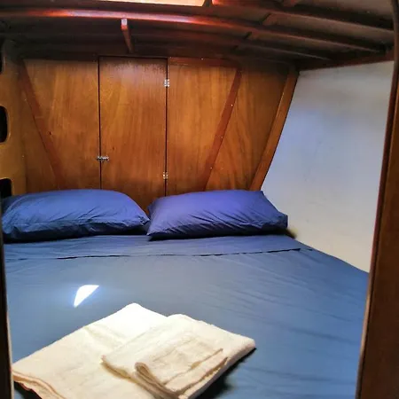Boat & Sleep Ehoa Formula Holiday home Bari