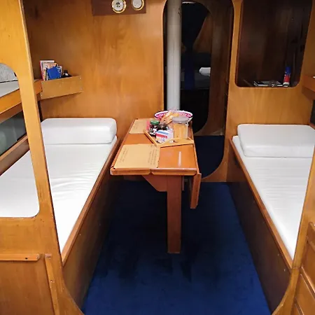 Holiday home Boat & Sleep Ehoa Formula